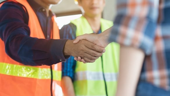 5 Client-Contractor Relationship Skills to Grow Your Business