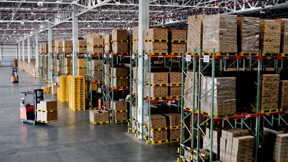 How to Manage Warehouse Storage: 6 Helpful Questions to Ask