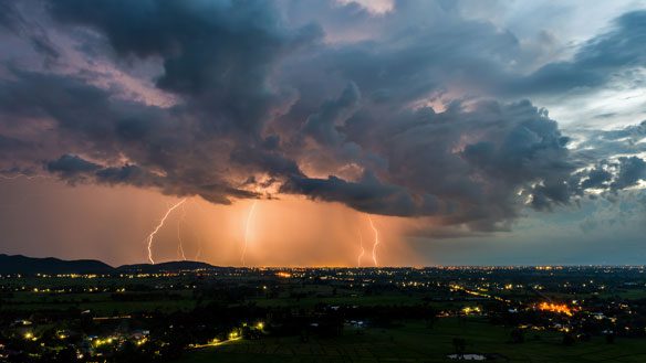 Lightning Safety Toolbox Talk: When Thunder Roars, Go Indoors