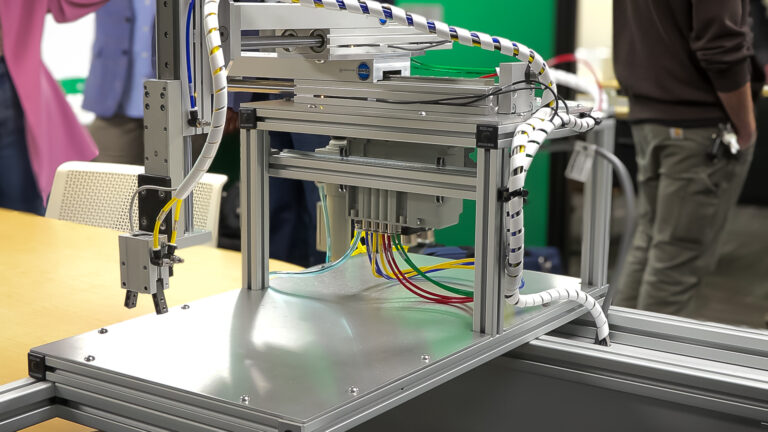 Border States Teams Up With University of North Dakota and ECN Automation to Increase Workplace Readiness for Students in Automation